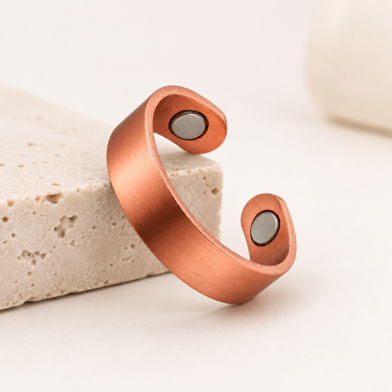 Aurora Essence Ring | טבעת נחושת מגנטית